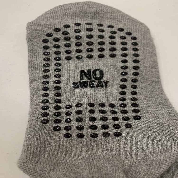 grip socks for men1 grip socks for men1